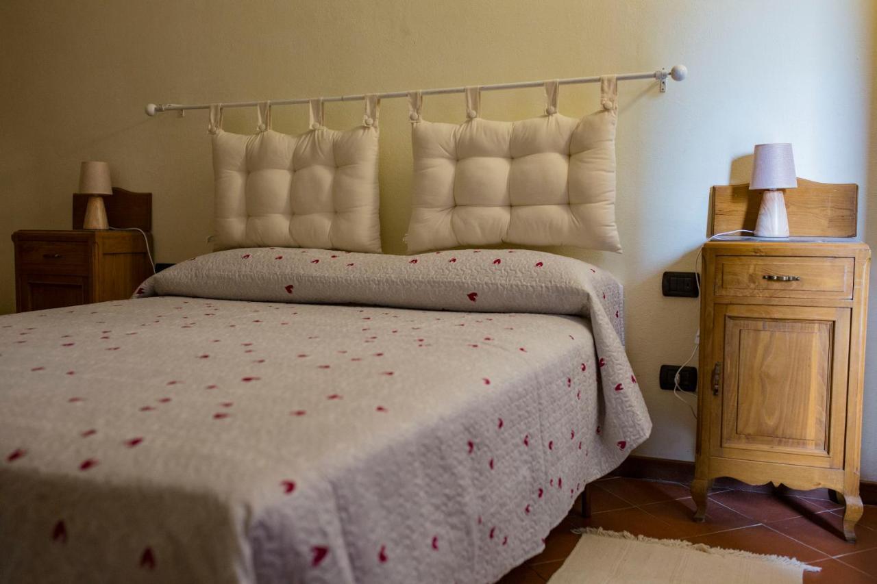 Casa Vacanze Tra Le Mura Леванто Екстер'єр фото