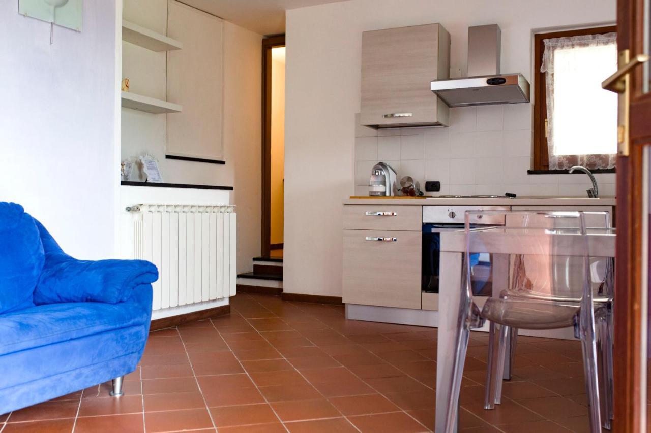 Casa Vacanze Tra Le Mura Леванто Екстер'єр фото
