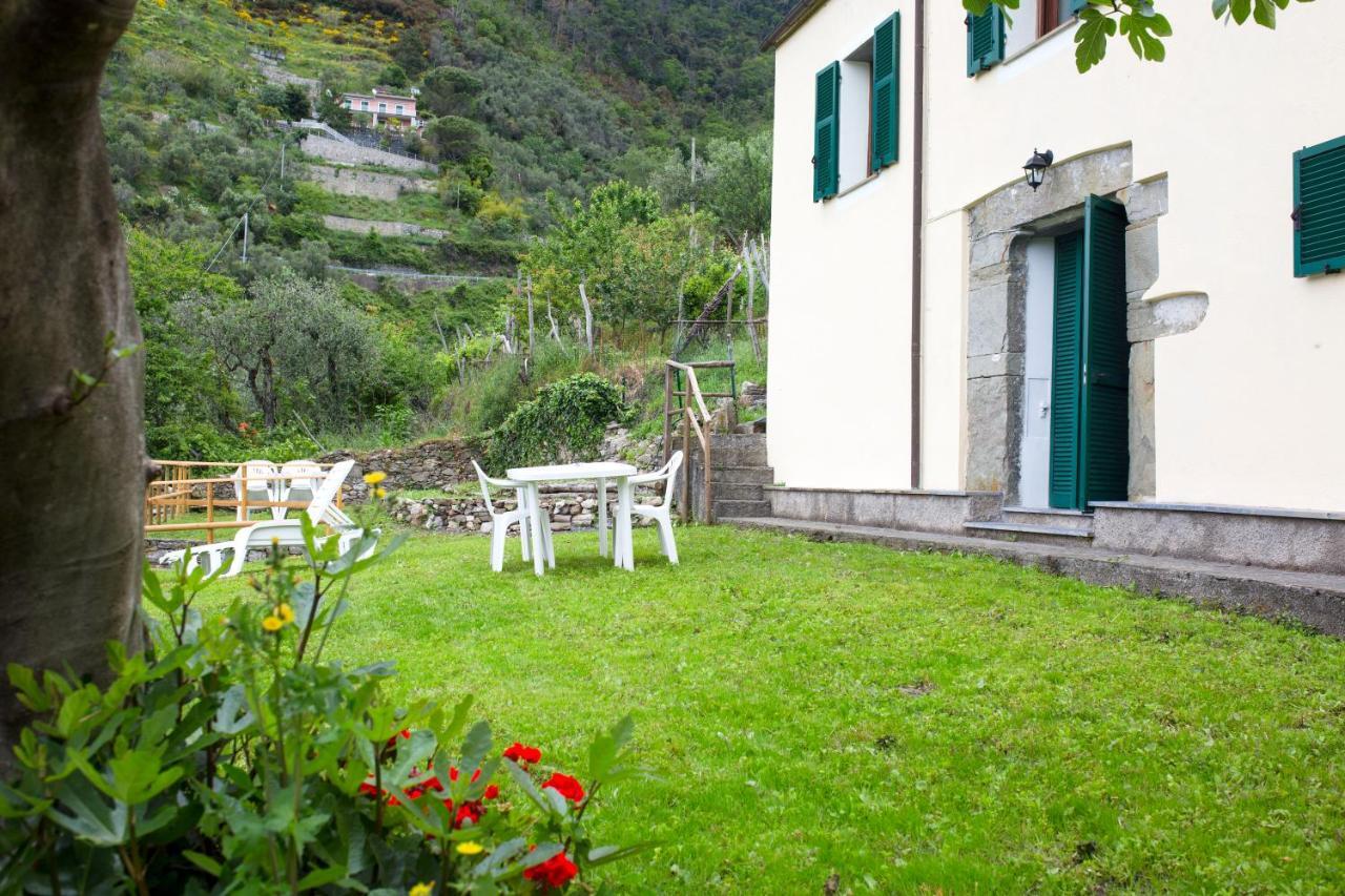Casa Vacanze Tra Le Mura Леванто Екстер'єр фото