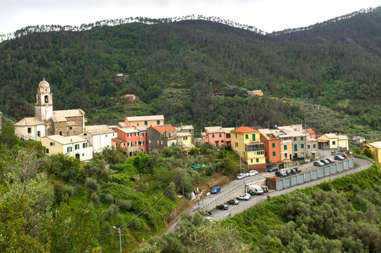 Casa Vacanze Tra Le Mura Леванто Екстер'єр фото
